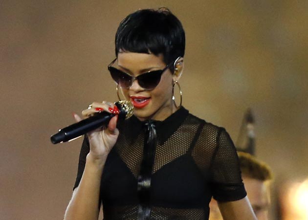 How Rihanna lost her hair