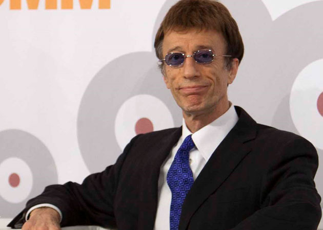 Did Robin Gibb hire hitman to kill ex-wife's lawyers?