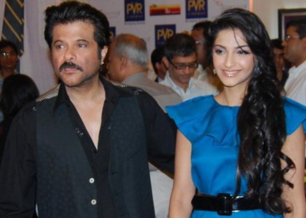 Thanks to Sonam, Anil Kapoor gets invited to fashion events