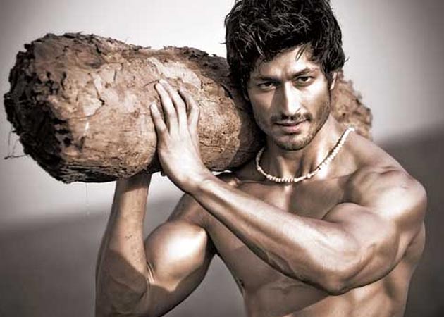 Vidyut Jamwal takes special army training for <i>Commando</i>