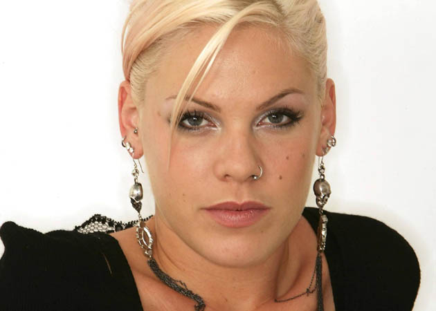 Pink thinks she "should" be gay