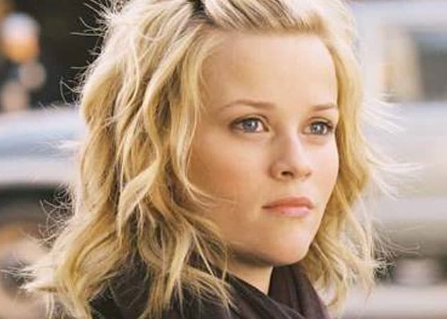 Reese Witherspoon gives equal attention to all kids