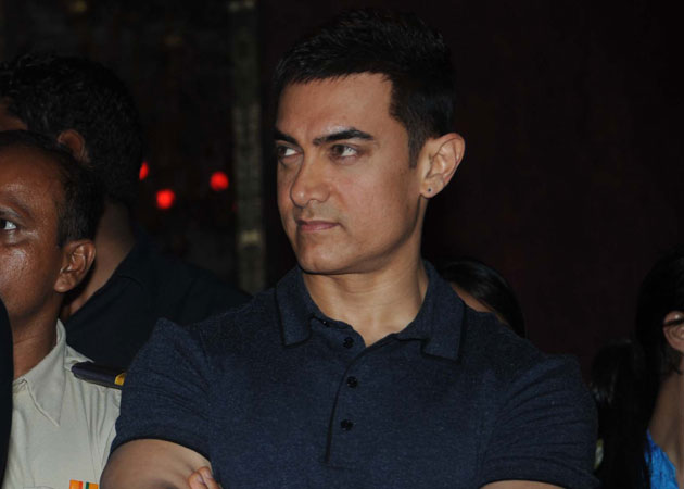 Was not aware Shah Rukh Khan was offered <i>Talaash</i> role: Aamir Khan