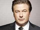 Alec Baldwin offered to take a pay cut to keep <i>30 Rock</i> on air