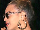 Obama-earrings sale skyrocket after Beyonce sports them