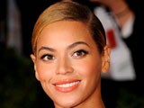 Beyonce to headline 2013 Super Bowl halftime show