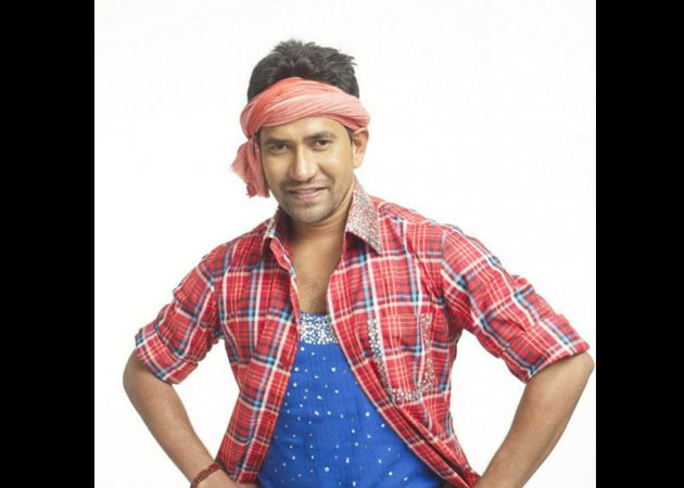 Dinesh Yadav first <i>Bigg Boss 6</i> evictee