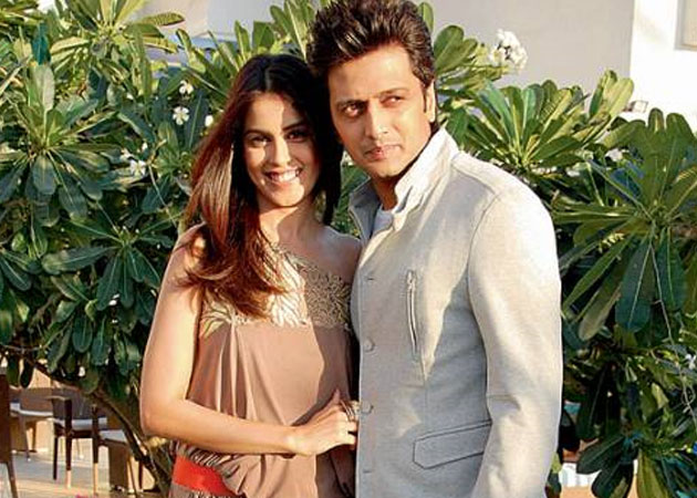 Genelia D'souza supports Riteish Deshmukh's film at Mumbai Film Festival