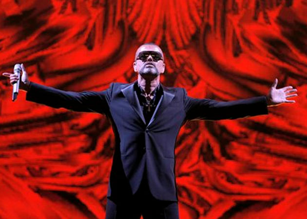 George Michael is selling his "doggie wall" for charity