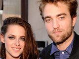 Besotted again: Robert Pattinson, Kristen Stewart enjoy romantic date