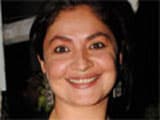 Portray gays with dignity, says Pooja Bhatt