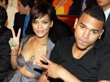 Rihanna sends her sensual pictures to Chris Brown