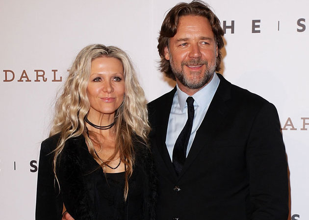 Russell Crowe thanks fans for their support after his separation with wife