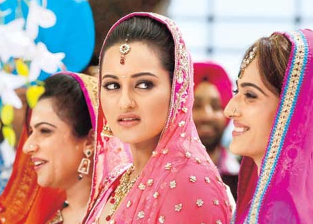 Why <i>Son Of Sardaar</i> cast and crew want to marry Sonakshi Sinha
