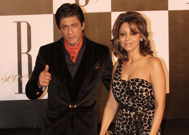 Why this photo of Shah Rukh Khan, Gauri is important evidence