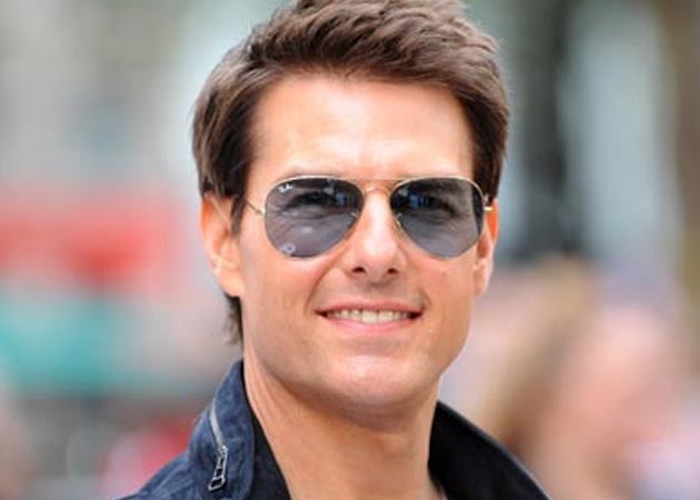 Tom Cruise spanked by a drag queen in London