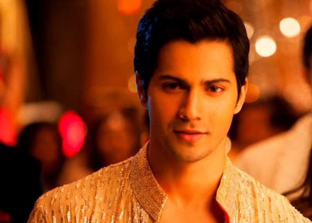 Varun Dhawan to groove for father in Chashme Buddoor remake?