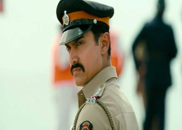  Aamir Khan learned to swim for <i>Talaash</i>