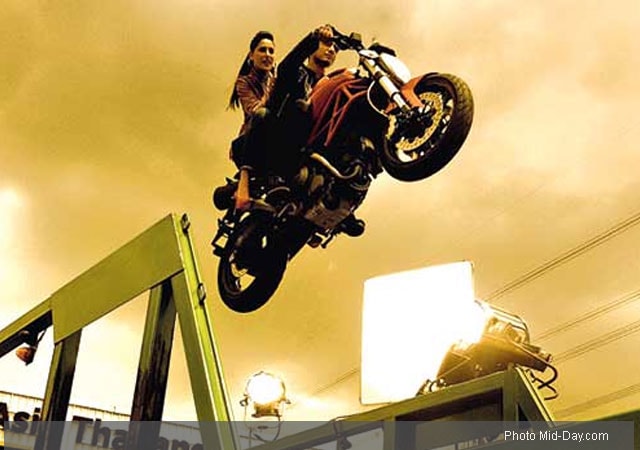 Ali Zafar, Nargis Fakhri perform daredevil stunts for an ad