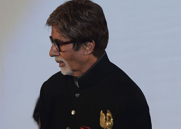 Amitabh Bachchan rekindles Yaarana in Kolkata
