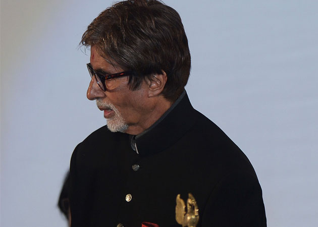 Amitabh Bachchan rekindles <i>Yaarana</i> in Kolkata