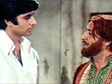 Pran <i>saheb</i> doing fine, says Amitabh Bachchan