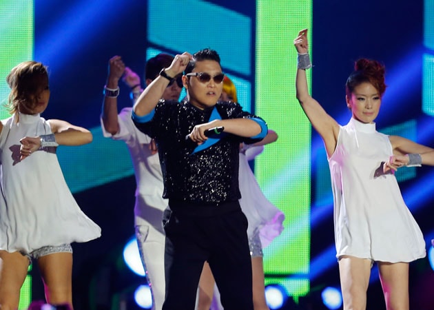 Psy lands American Music Award