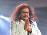 Don't get offers to sing in Bollywood: Hariharan