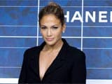 Hotel maid fired for asking for Jennifer Lopez's autograph