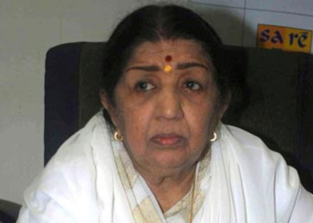 Bal Thackeray made Mumbai a great city: Lata Mangeshkar