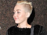 Miley Cyrus shaves head