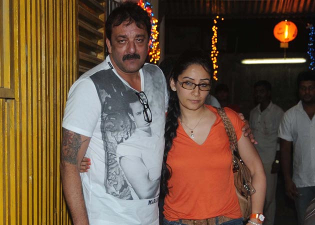 <i>SOS</i> actor Sanjay Dutt to attend <i>Jab Tak Hai Jaan</i> premiere