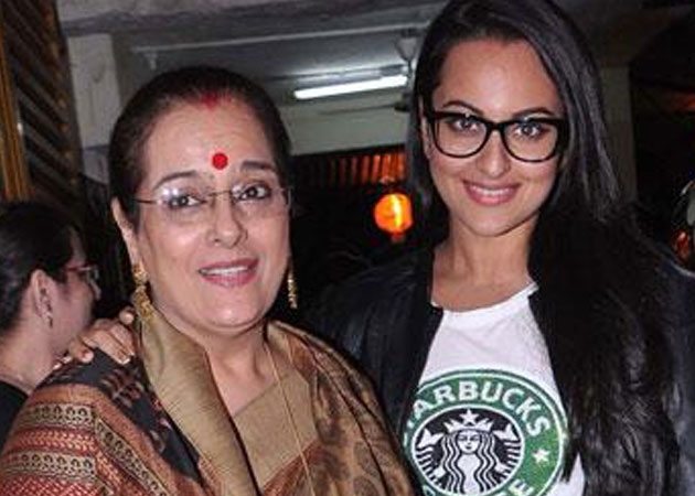 Sonakshi Sinha and mother star in commercial together