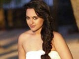 My fingers crossed for <i>Dabangg 2</i>: Sonakshi Sinha