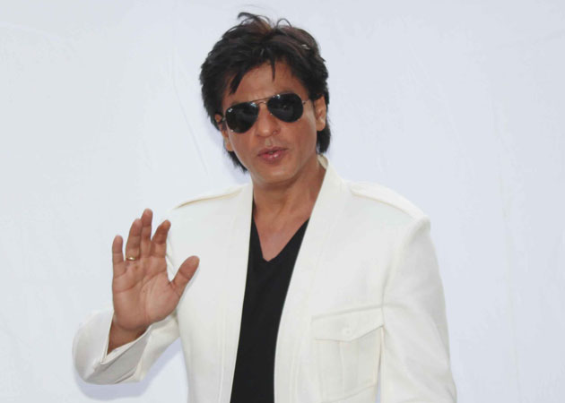 Shah Rukh Khan feels he is "too macho" for love stories