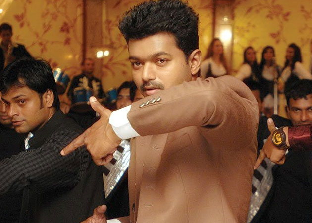 Movie review: <i>Thuppakki</i>