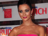 Amy Jackson plans to start afresh in Bollywood