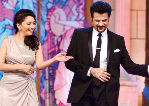 Madhuri Dixit, Anil Kapoor relive <i>Ram Lakhan</i> at awards show