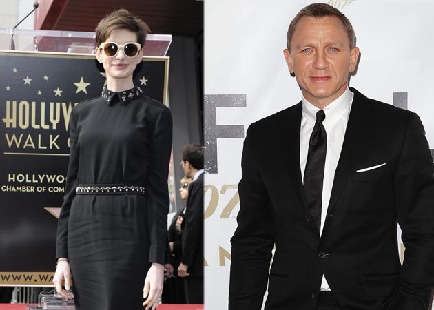 Anne Hathaway flirted with Daniel Craig, but it didn't go to plan