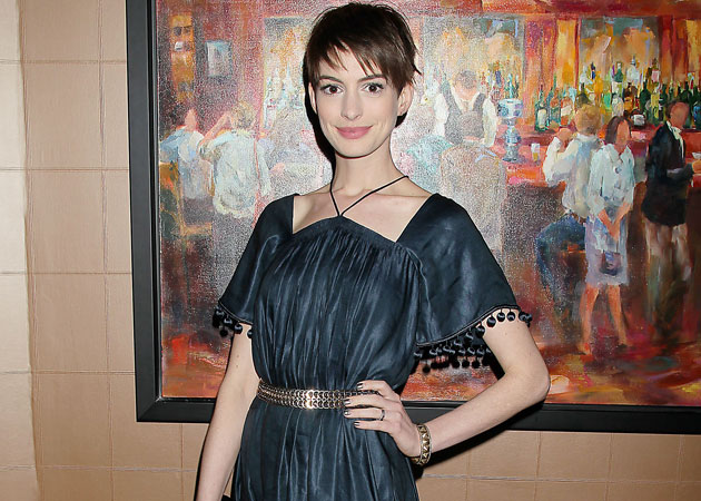 Anne Hathaway is obsessed with her weight