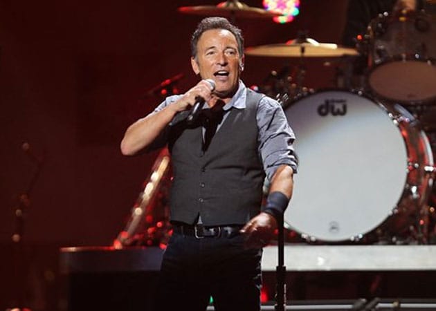 Music royalty rocks New York City in Sandy benefit concert