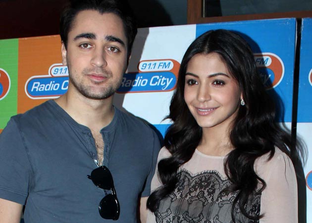 Imran Khan wary of controversy before <i>Matru Ki Bijlee Ka Mandola</i> release