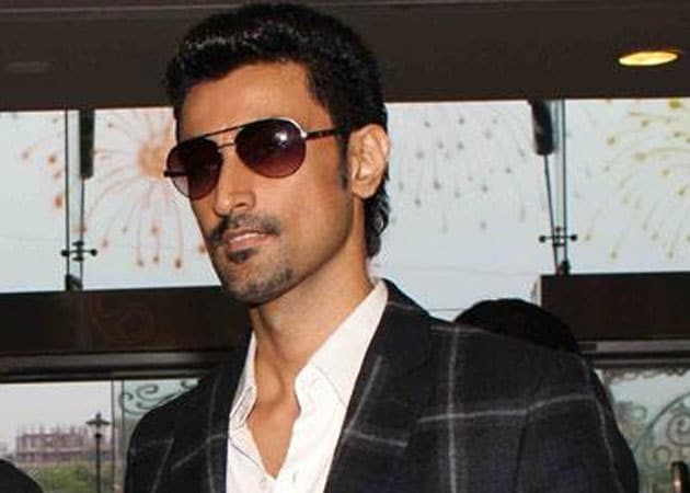 Kunal Kapoor is not ready to settle down yet