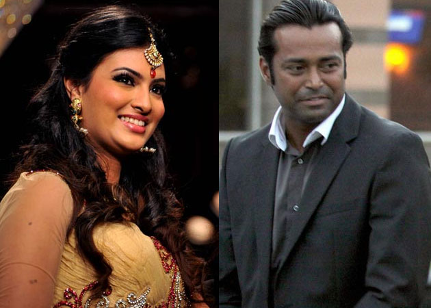 Sayali Bhagat praises Leander Paes's acting in <i>Rajdhani Express</i>