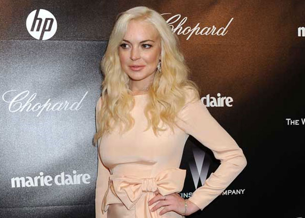  Lindsay Lohan's assault victim spotted at DA's office