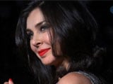 Lisa Ray to auction her wedding sari for charity