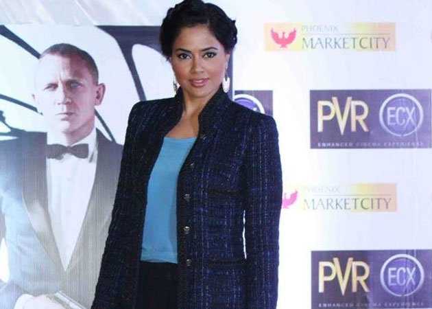 After Greece, Sameera Reddy goes to Sri Lanka for a holiday