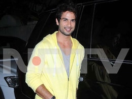 Shahid Kapoor visits <i>Sholay</i> shooting location Shahid Kapoor visits <i>Sholay</i> shooting location