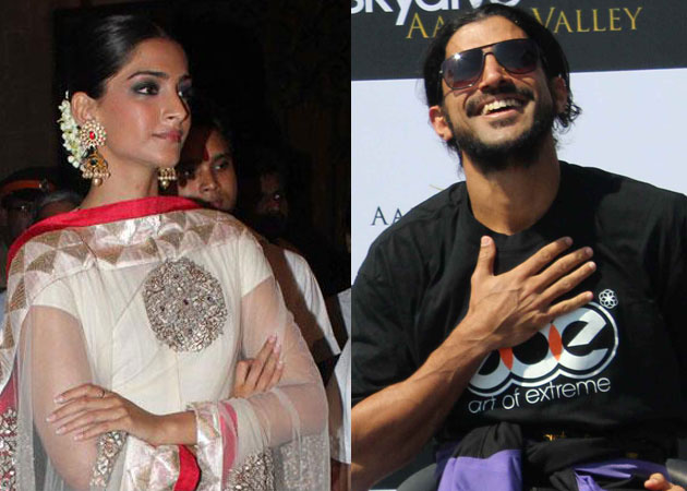 Sonam Kapoor's friends are fans of Farhan Akhtar