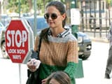 Katie Holmes reportedly spends 30,000 pounds on Suri's Xmas gifts
